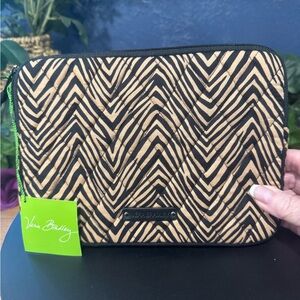 NWT Vera Bradley Padded E-Reader Zebra Sleeve Black & Brown